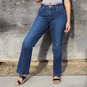 Retro Mid \ Low  Rise Bootcut Dark Wash Jeans 👖